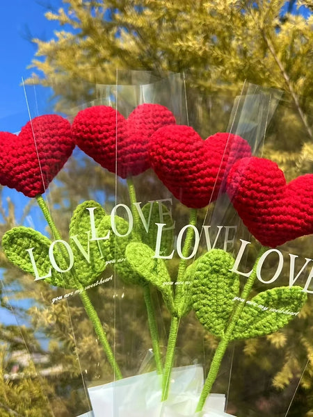 Handmade crochet heart-shaped bouquets are perfect as gifts for Valentine's Day and graduation ceremonies home decor