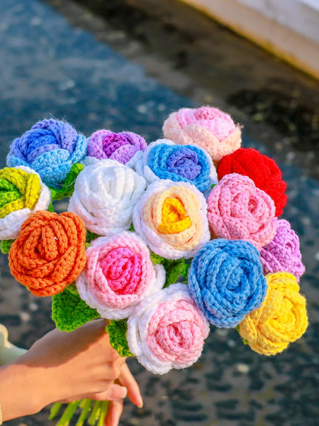 Rose Knitted Flower Creative Crochet Flowers Handwoven Flowers Bouquet Artificial Plant for Wedding Home Party Decor