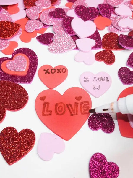 50pcs Multicolor Sequins Heart Shaped Self-adhesive Label Valentine's Day Theme  DIY Craft Gift Decor Gift Box Ornament Sticker