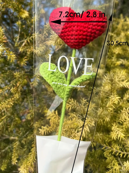 Handmade crochet heart-shaped bouquets are perfect as gifts for Valentine's Day and graduation ceremonies home decor