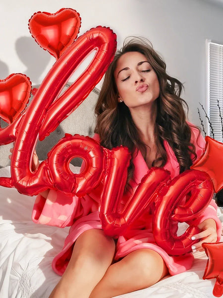 5pcs Valentine's Day balloon set for romantic decoration on Valentine's Day, birthday parties, weddings, and anniversaries